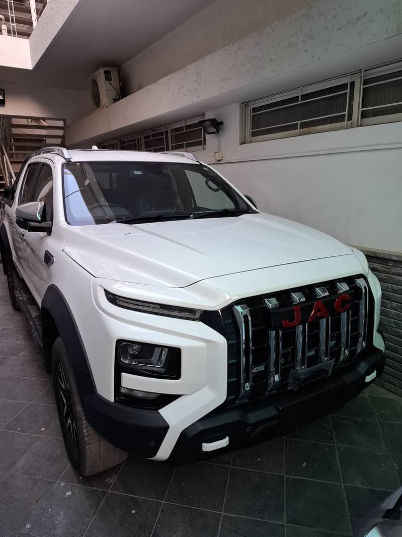 2026 JAC T9